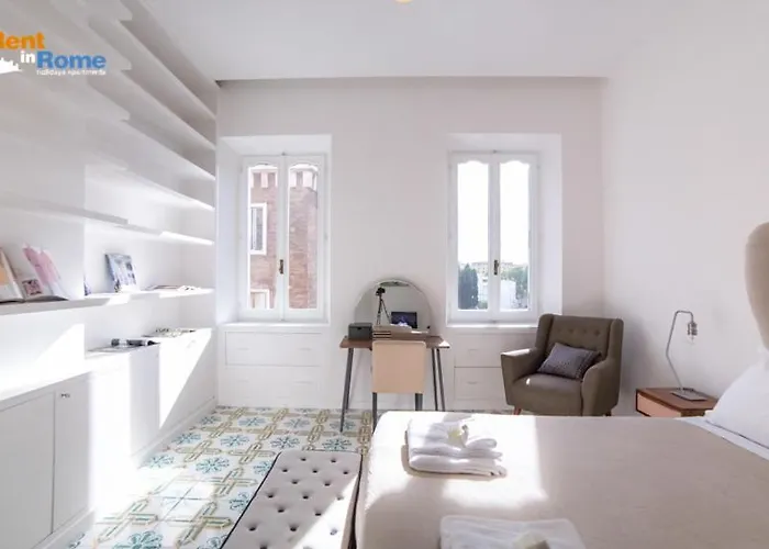Rent In דירה רומא