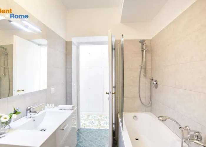 דירה Rent In רומא